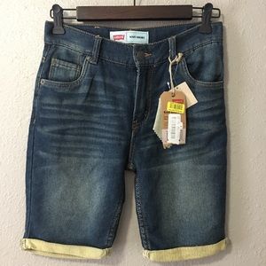 New Levi’s size 12 girls Bermuda shorts